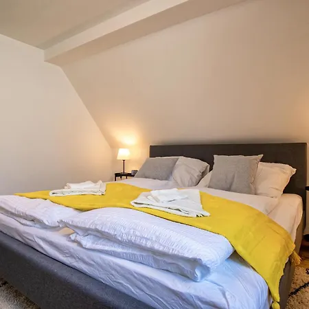 Apartament 110 Qm Penthousewohnung Bei Bonn / Koeln